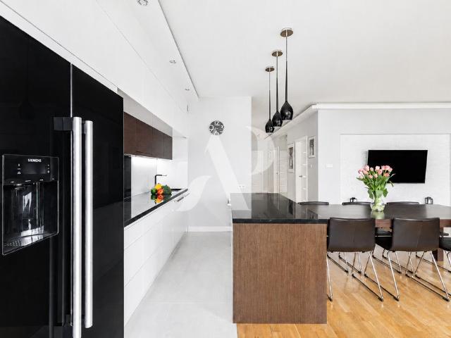 Wynajmę przestronne 98 m² mieszkanie z balkonem i garażem