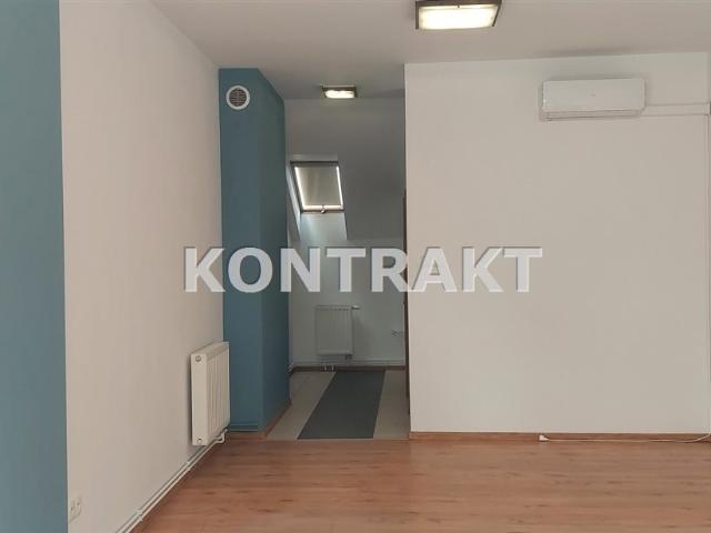Przestronny lokal 55 m² w centrum Brzeszcz polecam!