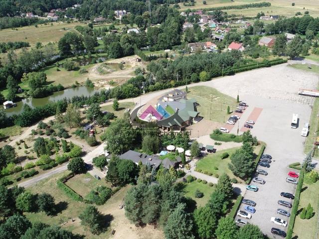 Wynajem obiektu z barem, parkingiem i dużymi działkami