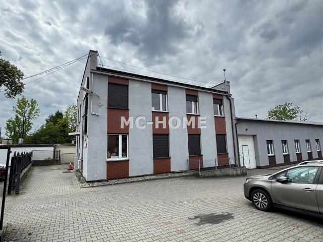 Polecam przestronne biuro 370 m² z parkingiem i monitoringiem