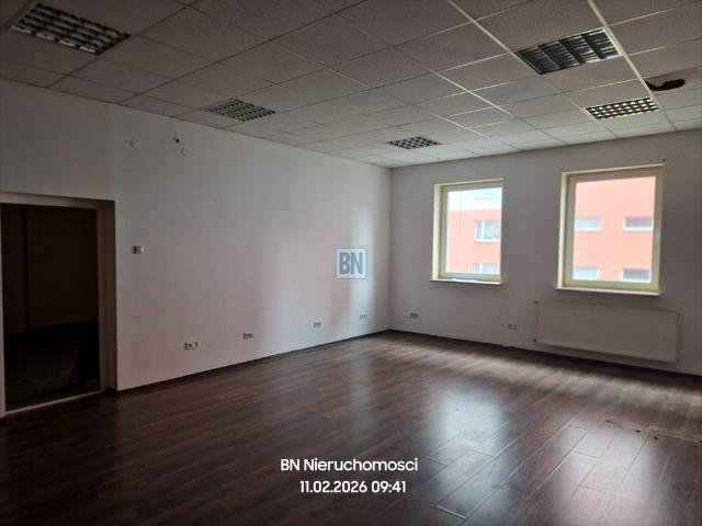 Wynajem biura 93 m² z parkingiem w Katowicach zapraszam