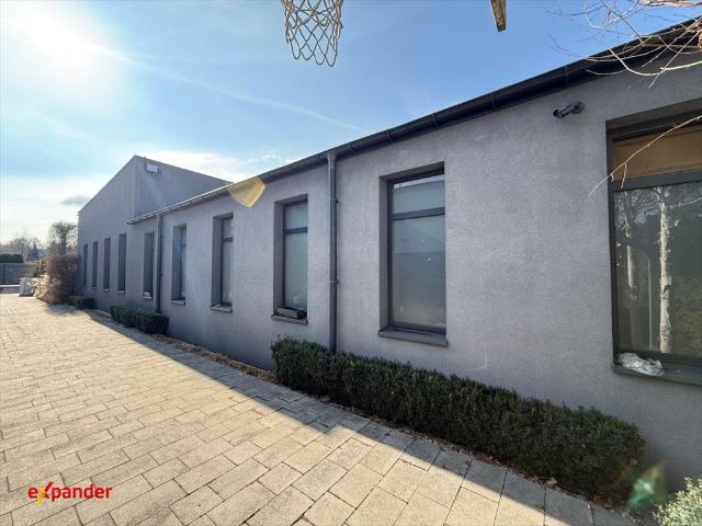 Hala 350 m² z magazynem, fotowoltaiką i ogrzewaniem