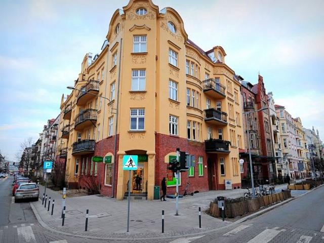 Kawalerka 25 m² z balkonem, blisko komunikacji polecam