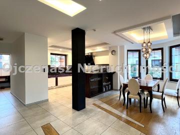 Wynajem luksusowego domu 203 m² z kominkiem i tarasem