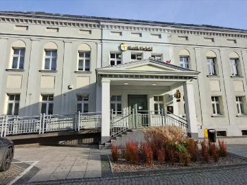 Wynajem 147 m2 lokalu z magazynem w centrum Milicza