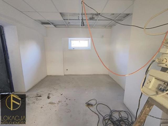 Wynajem 140 m² lokalu w Opatówek z dużym potencjałem