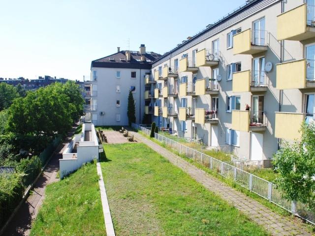 Wynajem 1 pokojowe mieszkanie z balkonem w Śródmieściu