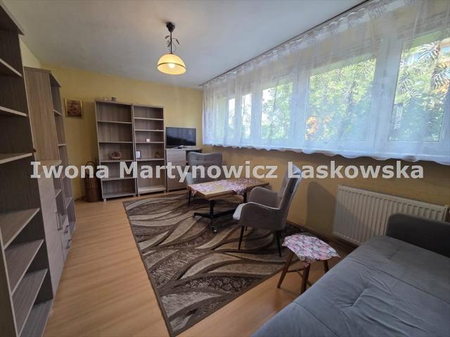 Wynajem 2 pokojowe 35 m² pełne umeblowanie, AGD, piwnica