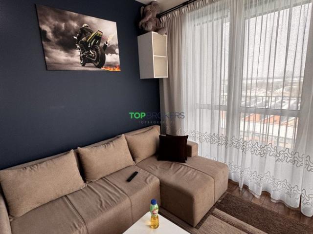 Wynajmę 3 pokojowe mieszkanie 68 m² z balkonem i garażem