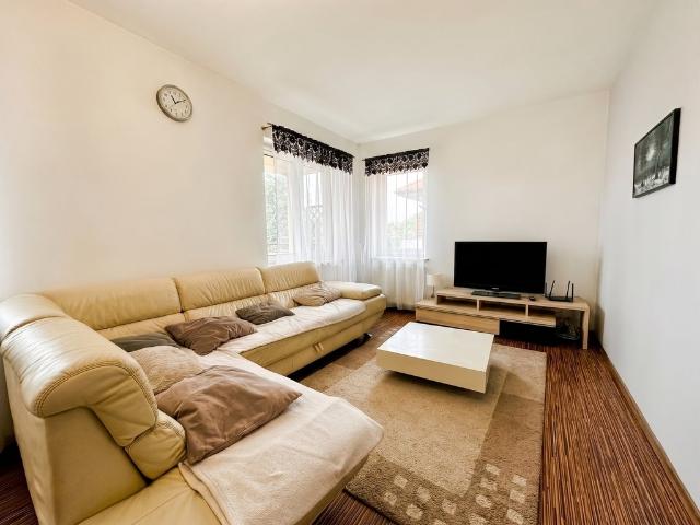 Wynajem 3 pokojowego mieszkania 80 m² z garażem Rzeszów