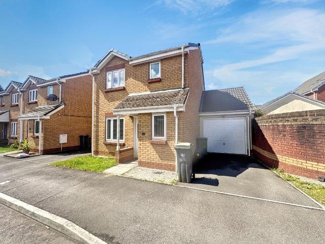 Wyncliffe Gardens, Cardiff, South Glamorgan CF23, 3 bed detached house to rent, £1,400 pcm | PrimeLocation