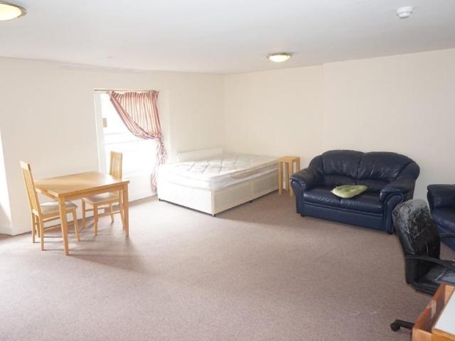 Wyndham Square, Plymouth PL1 7 bed terraced house to rent £600 pcm £138 pw