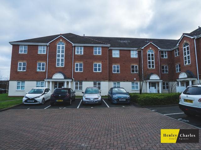 Wyndley Close, Sutton Coldfield B74, 2 bed flat to rent, £1,150 pcm | PrimeLocation