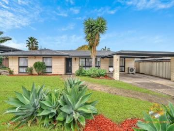 Wynn Vale Family Home with Pool