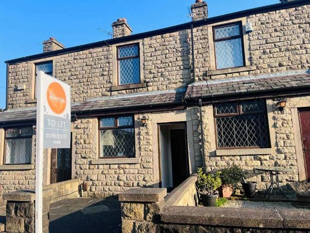 Wynne Street, Bolton, BL1 3QA 2 bed terraced house to rent £800 pcm £185 pw