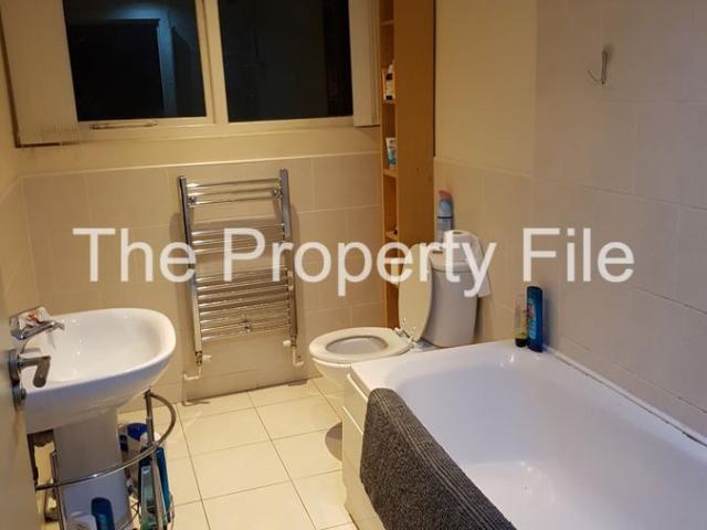 Wynnstay Grove, Fallowfield M14, 4 bed flat to rent, £2,200 pcm | PrimeLocation