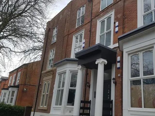 Wynnstay Grove, Manchester, M14 6XG, United Kingdom | 3 bed apartment for rent #17765165 | Rentberry