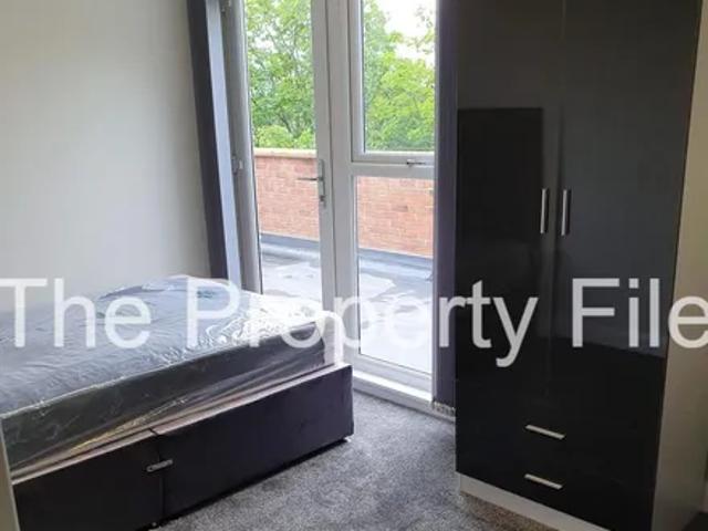 Wynnstay Grove, Manchester, M14 6XG, United Kingdom | 3 bed apartment for rent #6513227 | Rentberry