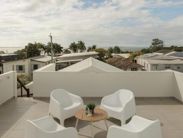 Wynnum Manly Terraces Lifestyle The Family Entertainer!