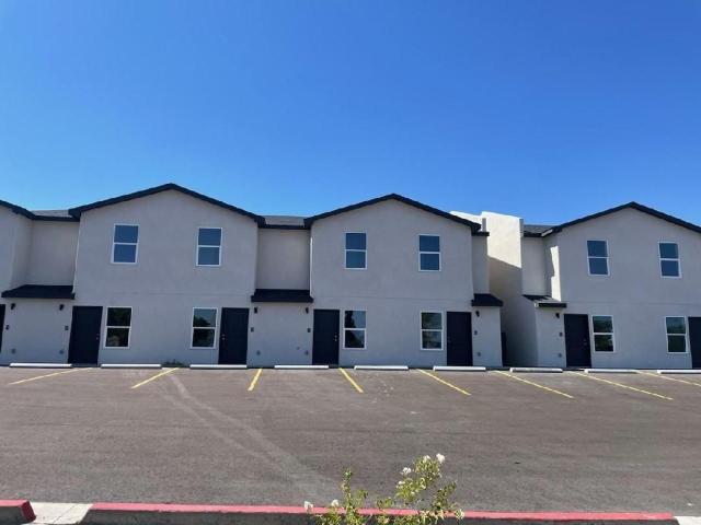 Wyoming Complex 2 Bedroom Apartment for Rent at 2102 Wyoming Ave, Las Cruces, NM 88001
