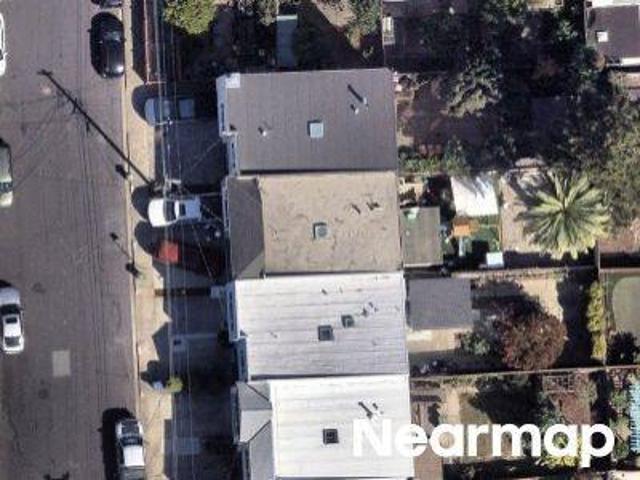 Wyandotte Ave