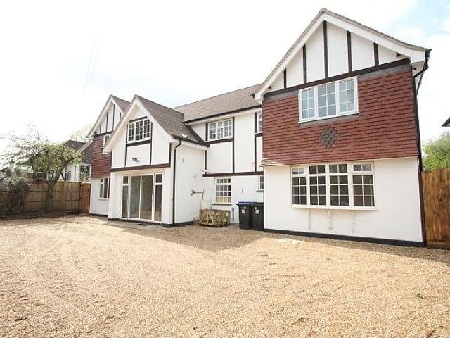 Wych Hill Lane, Woking GU22, 2 bed flat to rent, £1,600 pcm | PrimeLocation