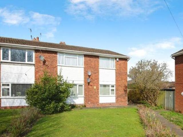 Wychelm Farm Road, Maypole, 2 Bedroom Maisonette