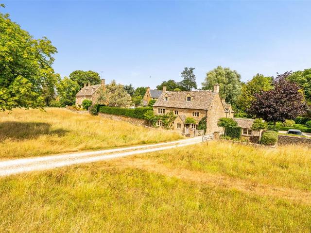 Wyck Rissington GL54 4 bed country house to rent £7,995 pcm £1,845 pw