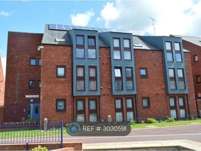 Wycliffe End, Aylesbury HP19, 2 bed flat to rent, £1,400 pcm | PrimeLocation