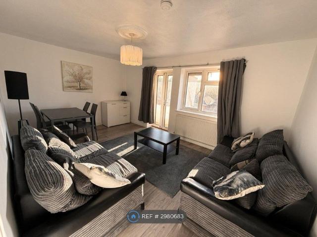 Wydeville Manor Road, London SE12, 3 bed flat to rent, £2,499 pcm | PrimeLocation