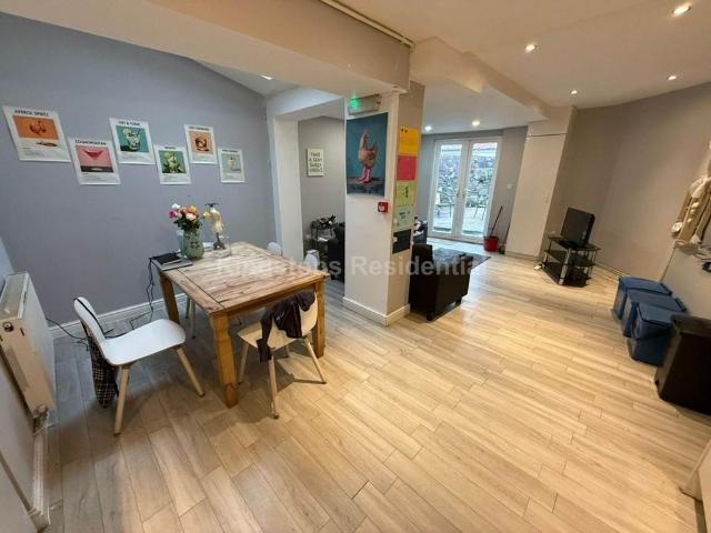 Wyeverne Road, Cardiff CF24 8 bed terraced house to rent £4,720 pcm £1,089 pw