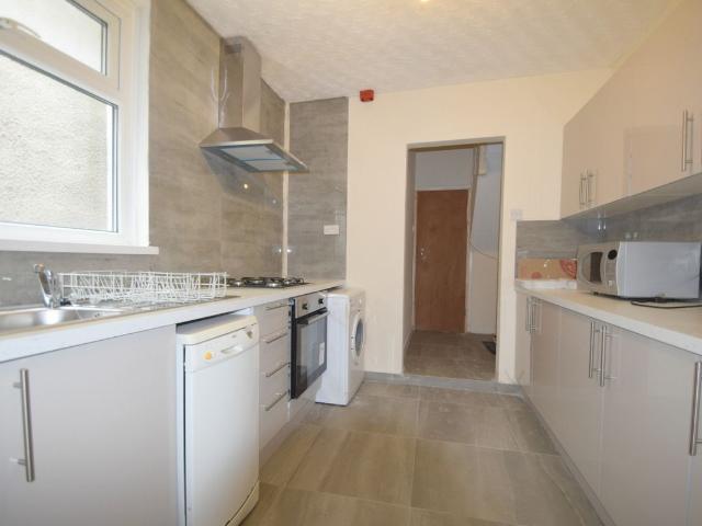 Wyeverne Road, Cathays CF24, 6 bed terraced house to rent, £3,300 pcm | PrimeLocation