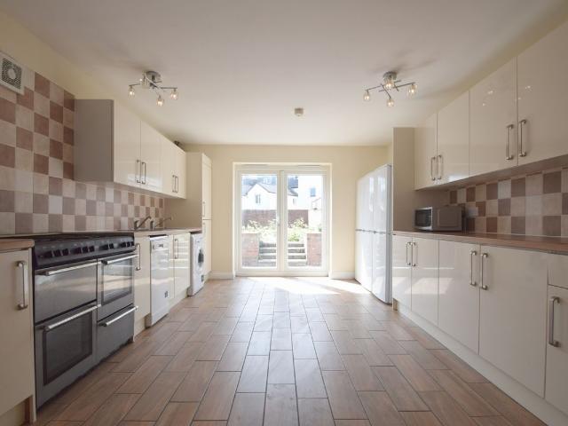 Wyeverne Road, Cathays CF24, 8 bed terraced house to rent, £4,000 pcm | PrimeLocation
