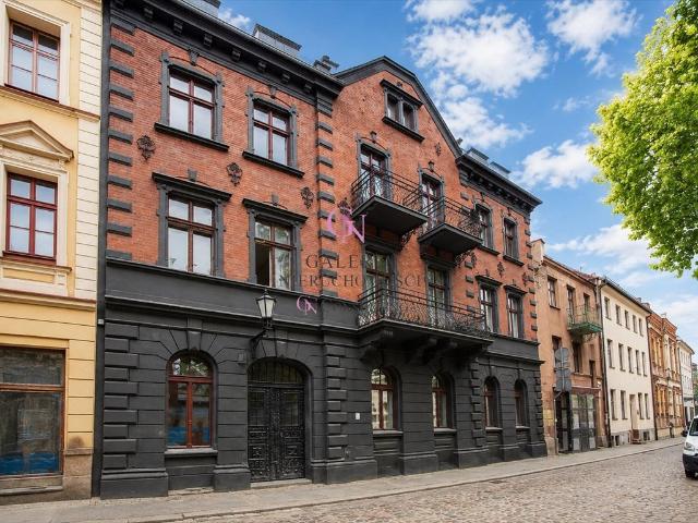 Wyjątkowe 2 pokojowe mieszkanie w kamienicy zapraszam