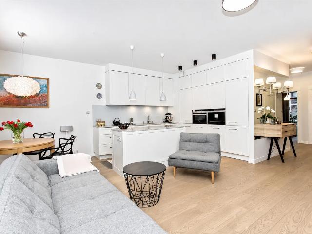 Wyjątkowy apartament | „19 Dzielnica” / 3 rooms