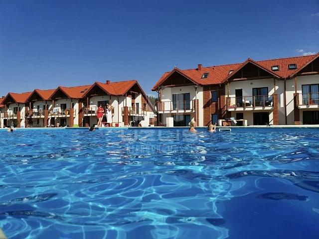 Apartament 36 m² z basenem i pełnym wyposażeniem