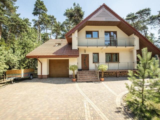Wyjątkowy dom otulony lasem | Sokolniki Las