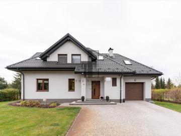Wyjątkowy dom wolnostojący 186 m2 z ogrodem 1602 m2
