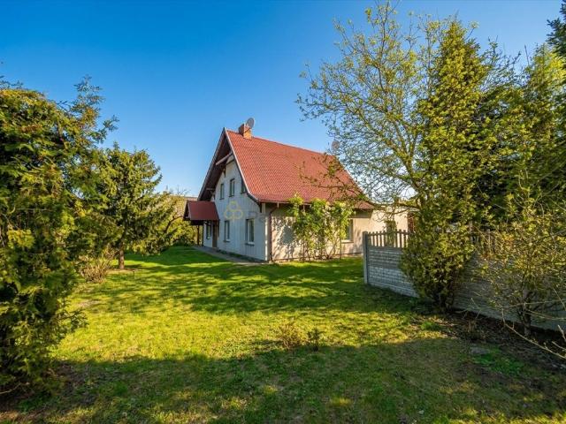 Wyjątkowy dom z ogrodem i garażem, 121,5 m2, Babimost