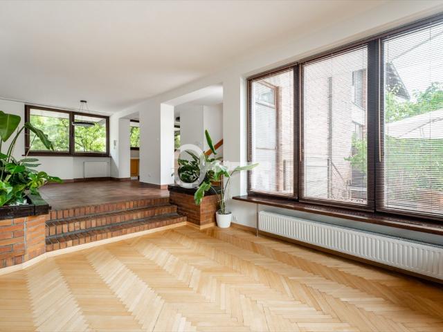 Wyjątkowy dom 366 m² w Sadybie, 4 sypialnie, garaż polecam!