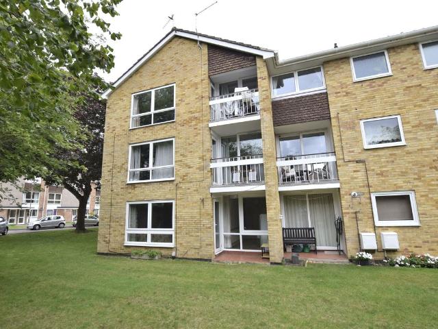 Wykeham Crescent, Oxford OX4, 2 bed flat to rent, £1,395 pcm | PrimeLocation