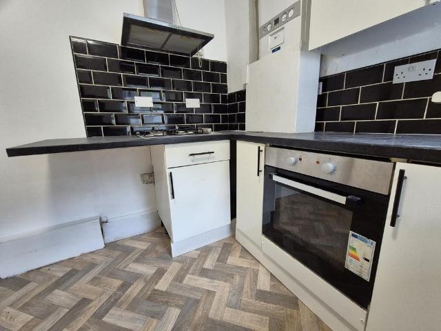 Wykeham Street, Liverpool L4 2 bed terraced house to rent £850 pcm £196 pw