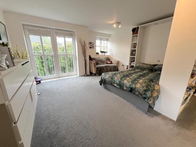 Wykford Place, Guildford, GU2