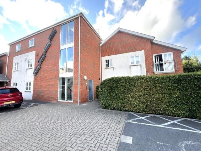 Wykford Place, Guildford GU2, Studio to rent, £1,300 pcm | PrimeLocation
