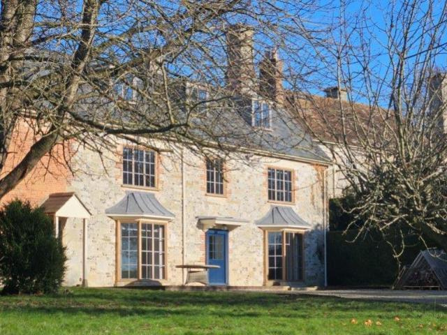 Wylye, Salisbury, Wiltshire, BA12 5 bed house to rent £2,750 pcm £635 pw