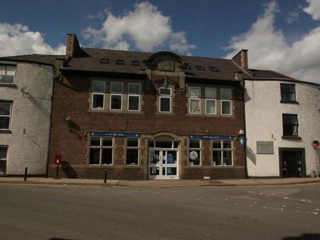 Wylcwm Place, Knighton 2 bed flat to rent £500 pcm £115 pw