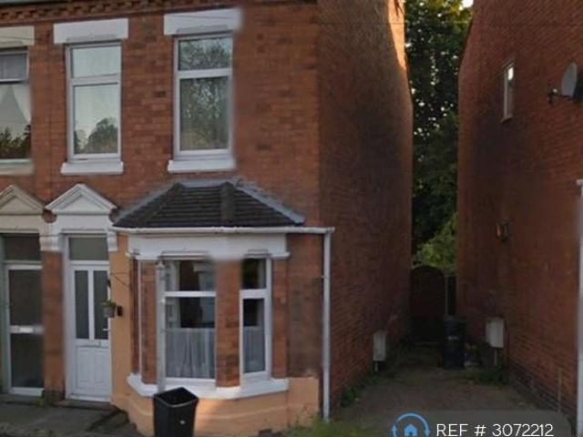 Wylds Lane, Worcester, WR5 3 bed semi detached house to rent £1,200 pcm £277 pw