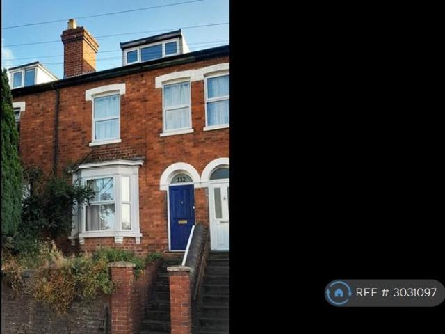 Wylds Lane, Worcester, WR5 3 bed terraced house to rent £1,300 pcm £300 pw