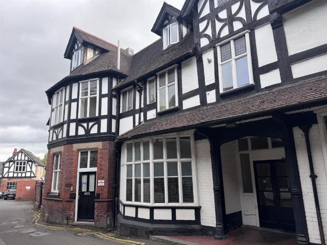Wyle Cop, Shrewsbury 1 bed flat to rent £700 pcm £162 pw