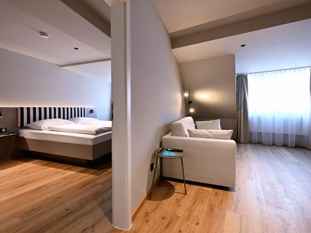 WYSE Apartment with Bedroom in Central Nuremberg, Nurnberg Amsterdam Apartments for Rent